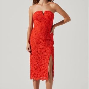 Kalena Strapless Sweetheart Lace Midi Dress
